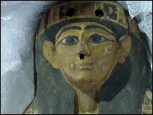 لرګين فرعوني تابوت