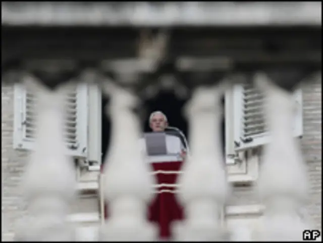 Vatikan membantah Paus Benedictus XVI tutupi kasus pelecehan seksual