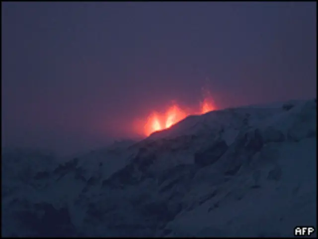 Erupción de volcán en Islandia