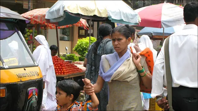 孟買市郊Andheri West某市集的路人（10/3/2010）