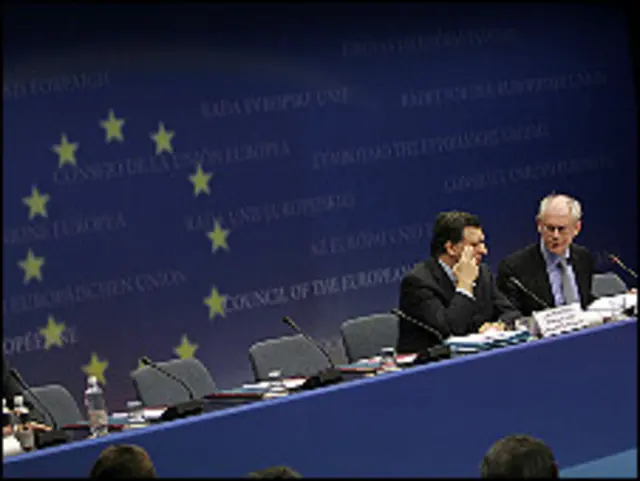 16 negara Uni Eropa akhirnya sepakat membantu Yunani mengatasi krisis