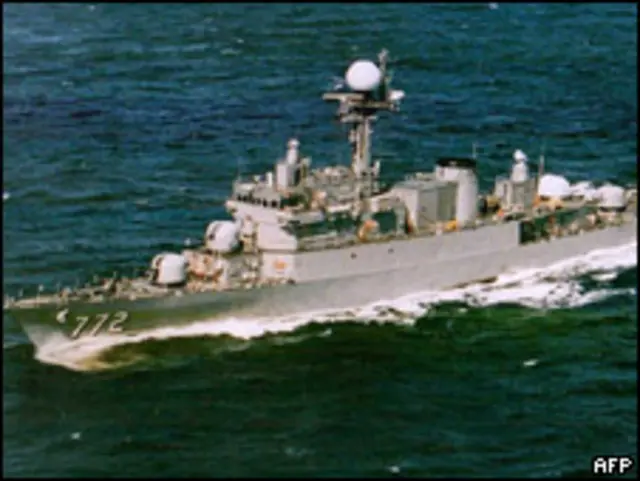 1200吨重的“天安舰” 目前沉在15至20米深的海底（天安舰资料照片）。