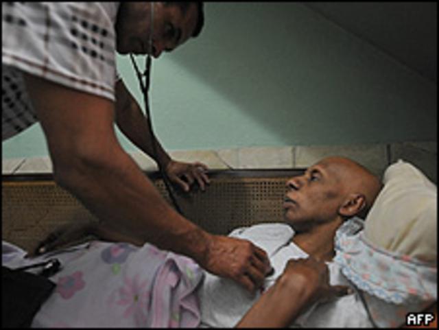 Guillermo Fariñas en el hospital
