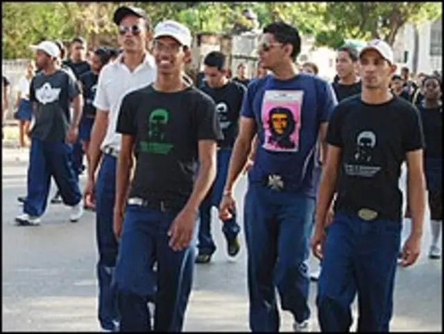 Marcha de jóvenes en La Habana. Foto de Raquel Pérez