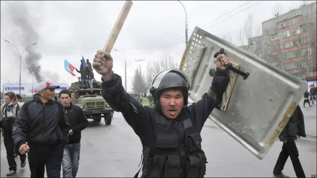 Беспорядки в Бишкеке