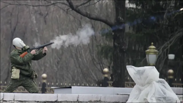 Беспорядки в Бишкеке