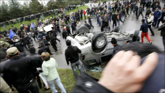 Беспорядки в Бишкеке