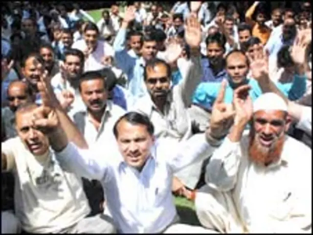 ہندوستان میں ملازمین کی ہڑتال کی ایک فائل فوٹو