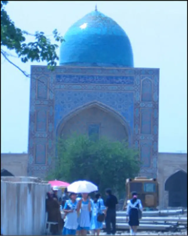 Қарши шаҳридаги "Кўк гумбаз" масжиди(Архив сурати)
