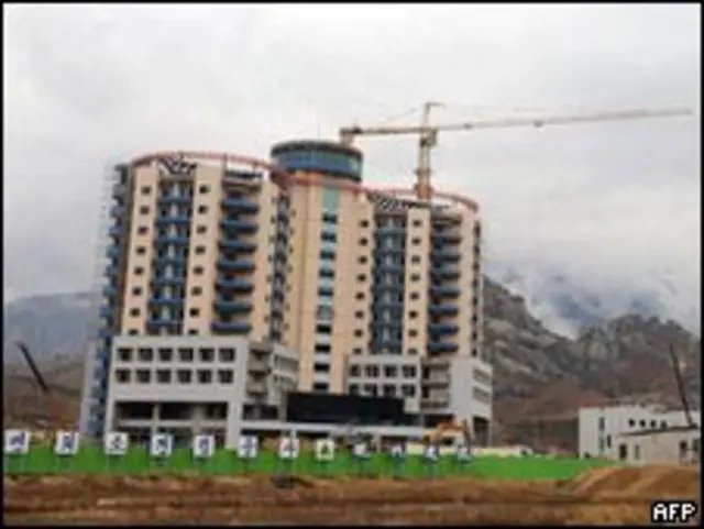 建築中的朝鮮金剛山離散家庭會面所(資料圖片)