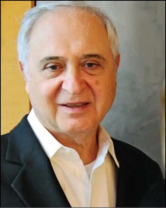 کامران دیبا طراح بناهایی مثل موزه هنرهای معاصر تهران، فرهنگسرا و پارک نیاوران و فرهنگسرای شفق است