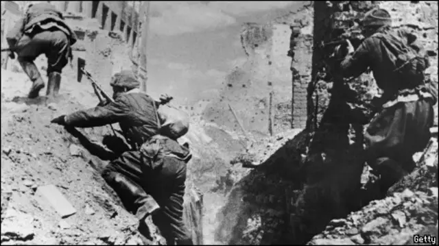 В окопах Сталинграда