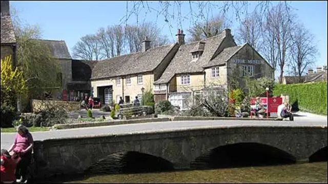 کاتزولدز؛ زیباترین سنگر محافظه کاران بریتانیا