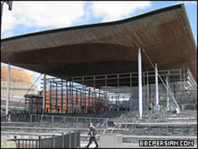 ساختمان مجلس ملی ولز از جمله ساختمان هایی است که نمای خلیج کاردیف را تغییر داده است