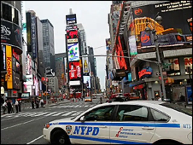 Sebuah bom mobil direncanakan meledak di Times Square yang padat