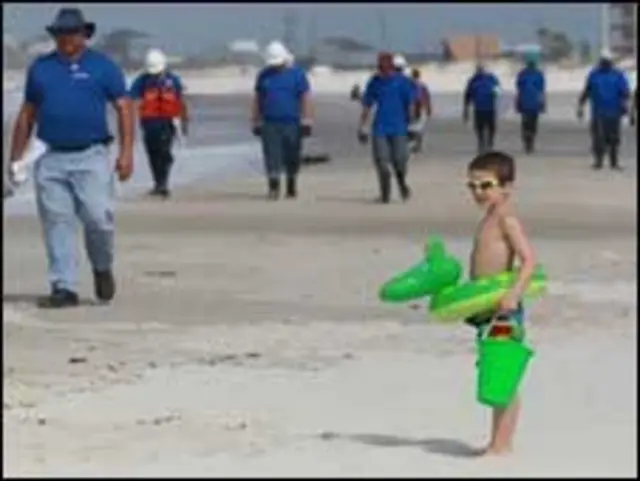 Banyak pihak merisaukan dampak kebocoran terhadap pantai Louisiana