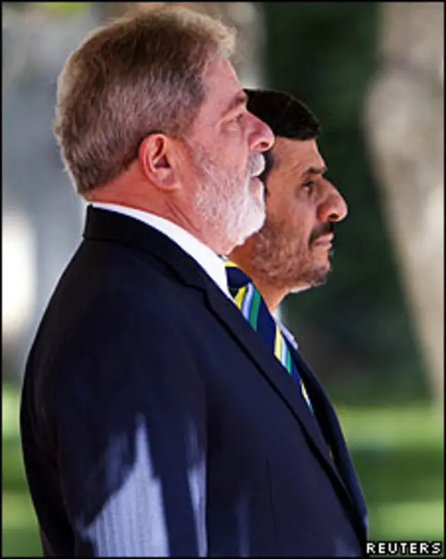 O presidente Lula e o líder do Irã, Mahmoud Ahmadinejad