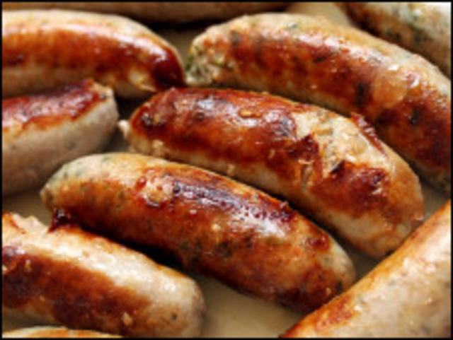 Сосиски - не только вкусны, но и угрожают распространением смертельно опасного вируса Сосиски переносят смертельно опасный вирус