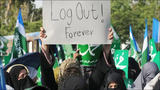 فیس بک کے خلاف مظاہرے 