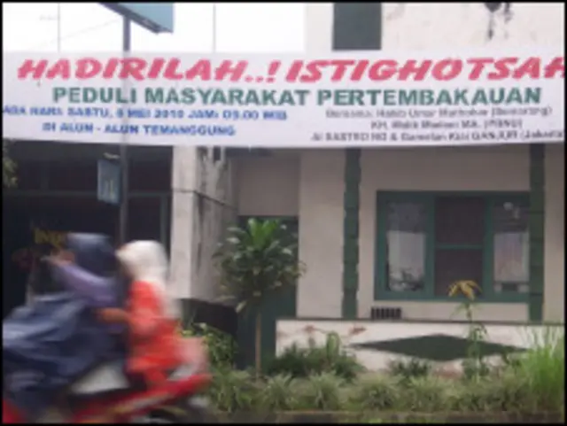 Kalangan petani tembakau berunjuk rasa untuk membela mata pencaharian mereka