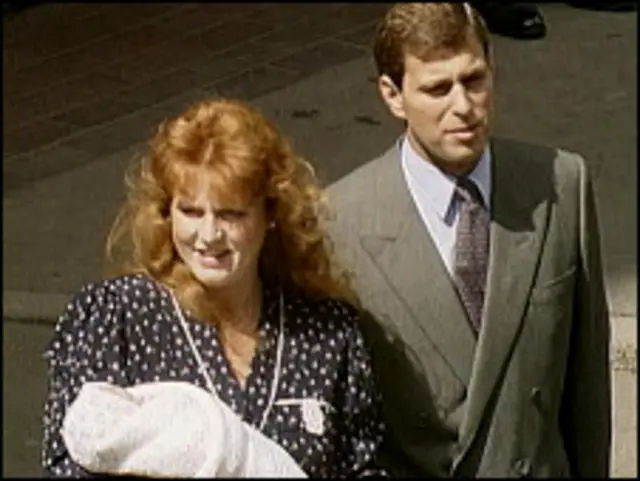 Герцогиня с принцем и дочерью