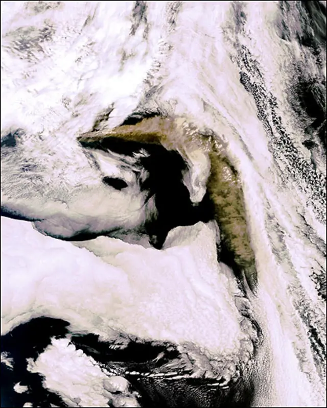 Nuvem de cinzas do vulcão islandês