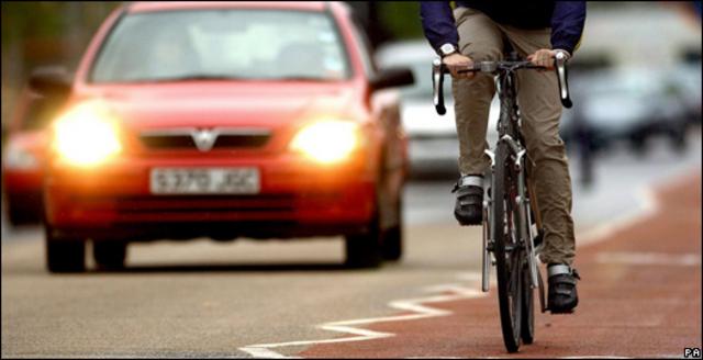 Una luz inteligente para las bicicletas - BBC News Mundo