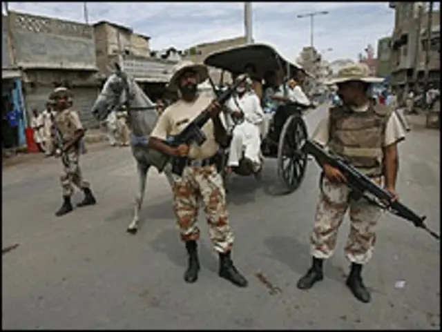 فائل فوٹو، لیاری میں کشیدگی