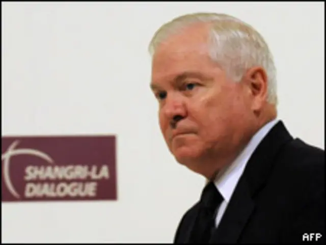 Ông Robert Gates nói việc không hành động sẽ tạo "tiền lệ xấu".