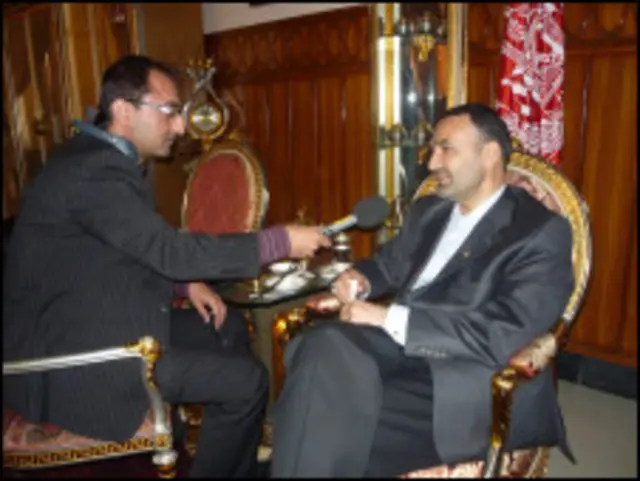 داوود اعظمي له ښاغلي نور سره د مرکې پر مهال