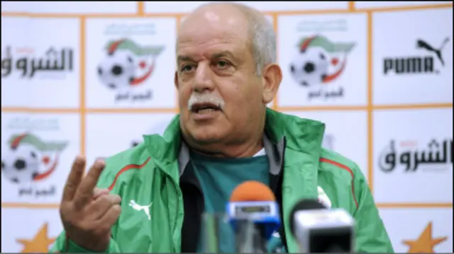 مدرب الجزائر رابح سعدان