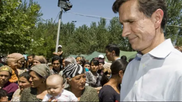 Talabalarning jinsiy aloqada bolishiga josuslik qilish