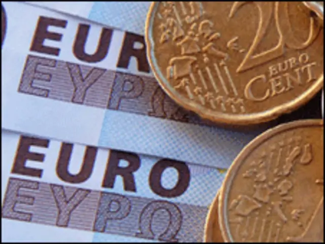 Euro hiện là đồng tiền chunng cho 22 quốc gia tại Âu châu