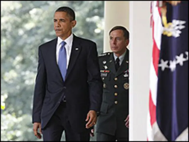 Presiden Barack Obama dan Jenderal David Petraeus