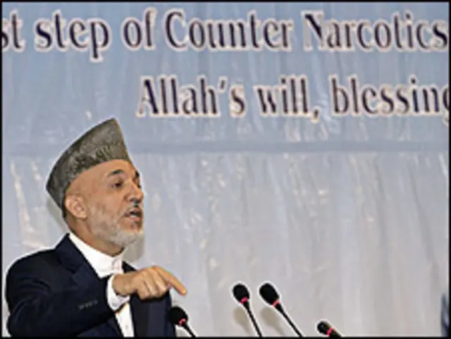 افغان صدر حامد کرزئی نے حکومتی اہلکاروں پر لگائے گئے کرپشن کے الزامات کی تردید کی ہے