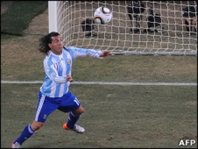 كارلوس تيفيز