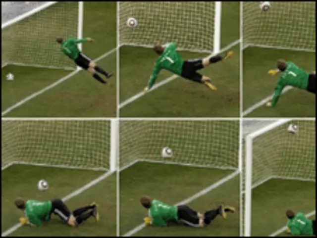 TV mostrou a bola chutada por Lampard dentro do gol alemão
