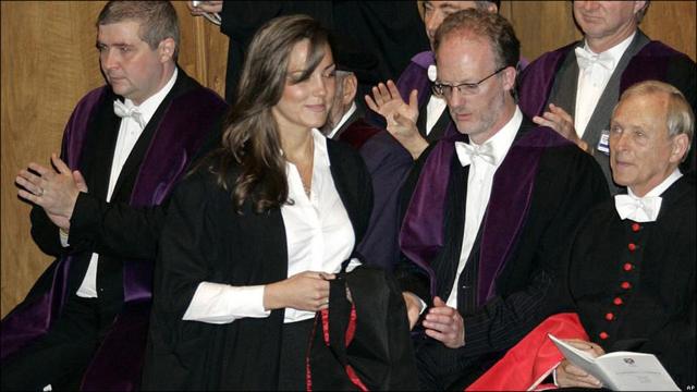 Kate Middleton graduándose