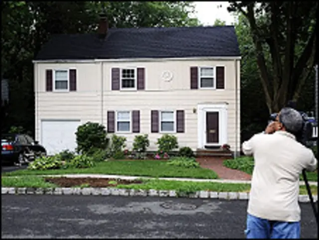 دو نفر از متهمان که زوج بودند در این خانه زندگی می کردند