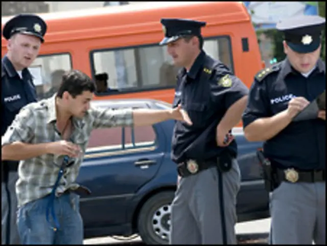 Патрульная полиция за работой