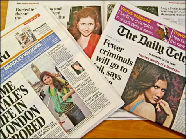 Báo chí Anh nay đầy ảnh của Anna Chapman