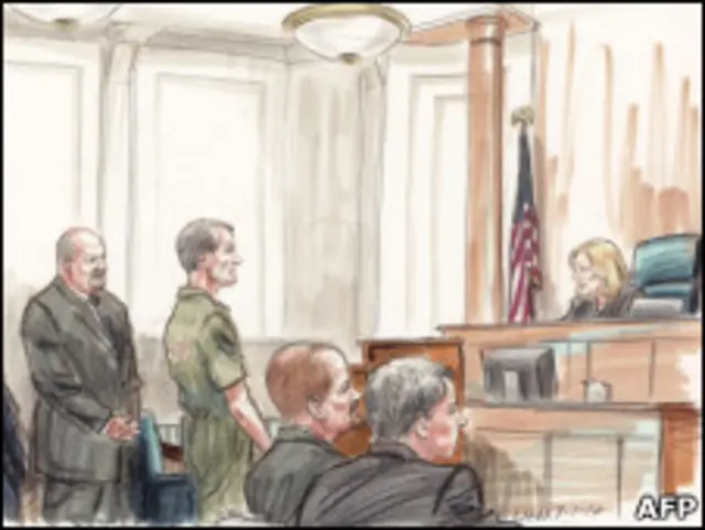 Скетч из зала суда в Вирджинии