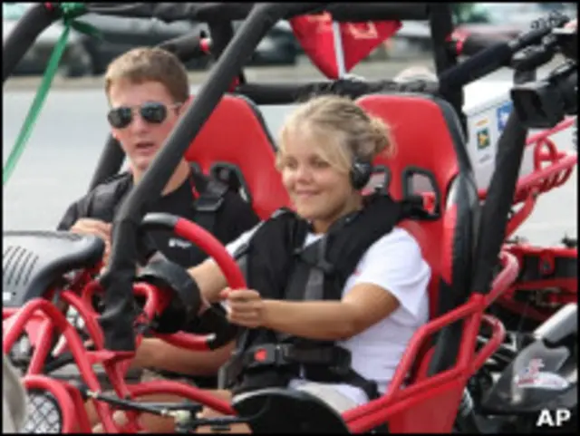 багги для незрячих водителей 