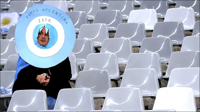 Футбольные болельщики в красках