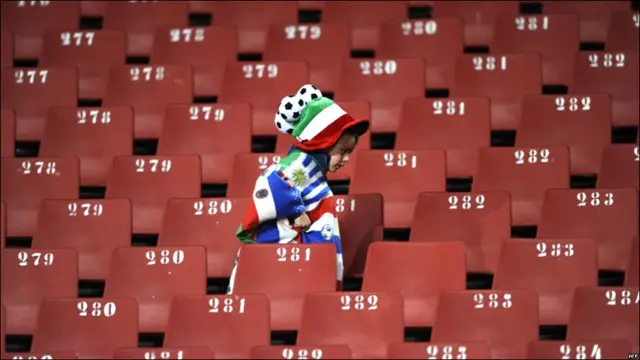 Футбольные болельщики в красках