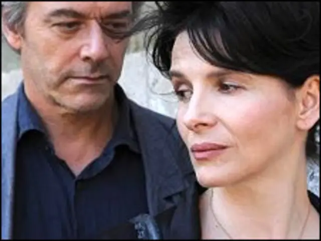 رونوشت برابر اصل ساخته عباس کیارستمی از روز دوازدهم شهریور در بریتانیا اکران خواهد شد.