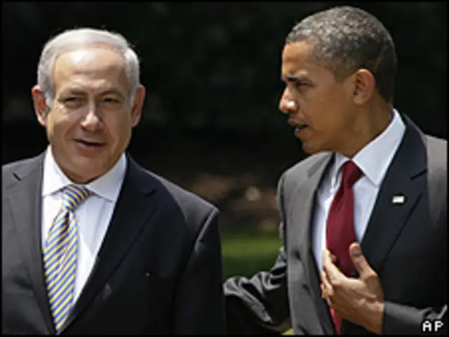 奥巴马（右）与内坦尼亚胡