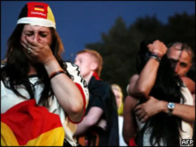 Плачущие болельщики