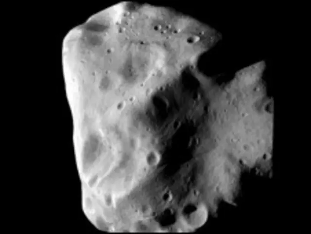 طول این شهاب سنگ حدود ۱۳۰ کیلومتر است