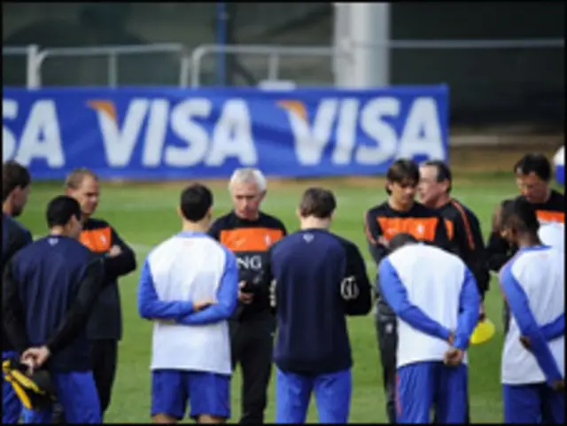 Menjelang final PD 2010, Spanyol vs Belanda